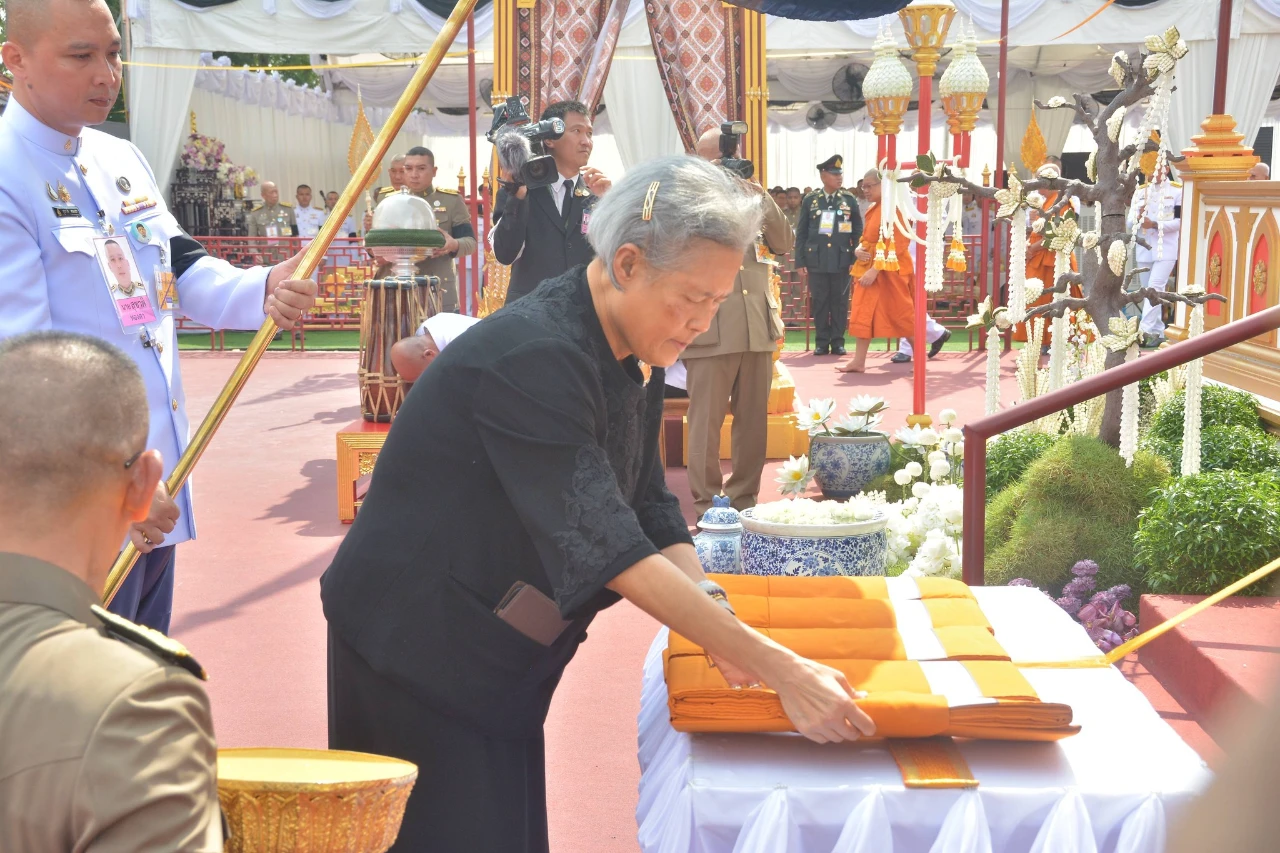 นายธนันต์ สารอุตม์ นายกเทศมนตรีตำบลหนองพยอม ร่วมพิธีพระราชทานเพลิงศพ พระราชวชิรคุณาธาร(ทองดี อนีโฆ)