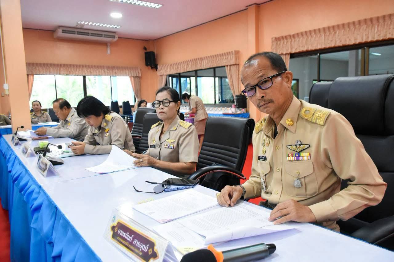 การประชุมสภาเทศบาลตำบลหนองพยอม สมัยสามัญ สมัยที่ 3 ครั้งที่ 2